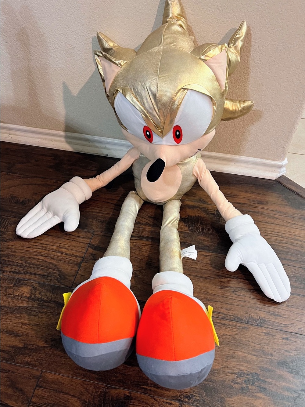 Sonic The Hedgehog Plush- 2009 KELLYTOY- Super Sonic- 41" GIANT/JUMBO DISPLAY